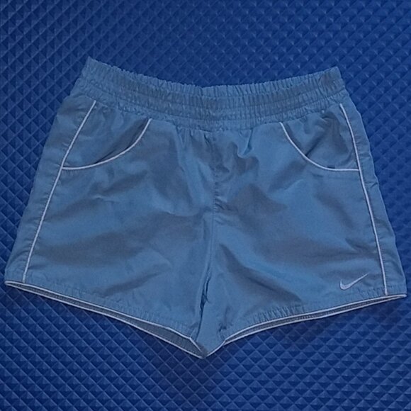 Cool athletic shorts, quick dry, NEVER USED - Picture 1 of 1